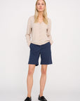 Pieszak Anika Support Long shorts – helfigur forfra på modell