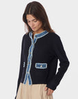 Zelma Knit Denim Cardigan i marineblå stylet antrekk, cardigan fra Neo Noir hos Image Mandal