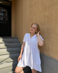 Leontine Dress i White, kjole fra Urban Pioneers hos Image Mandal