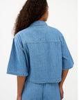 Ivy Uta Oversize Chambray Shirt i denim blå sett fra siden, bluse fra Ivy Copenhagen hos Image Mandal