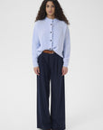 Alphagz Short Cardigan i centaurea mélange sett fra siden, cardigan fra Gestuz hos Image Mandal