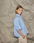 Kaiocc Stripe Ss Shirt i pale blå, skjorte fra Co'couture hos Image Mandal