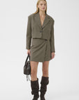 Gzcasia Blazer i black and white houndstooth, blazer fra Gestuz, stylet – Image Mandal