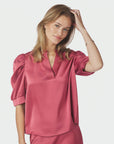 Roella Heavy Sateen Blouse på modell, skjorte fra Neo Noir hos Image Mandal
