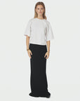 Asha Boxy Tee i hvit stylet antrekk, t-skjorte fra Neo Noir hos Image Mandal