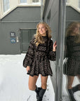 Litarv Dress i sort sett fra siden, kjole fra Ravn Ravn hos Image Mandal