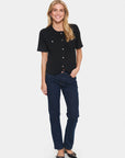 Lecia Cardigan i sort på modell, cardigan fra Saint Tropez hos Image Mandal