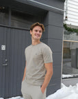 Norregaard Contrast T-shirt i sand, t-skjorte fra Les Deux hos Image Mandal