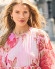 Pollyanasz Dress alternativt utsnitt, kjole fra Saint Tropez hos Image Mandal