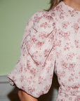 Kikka Chiffon Flower Dress i rose bakfra, kjole fra Neo Noir hos Image Mandal