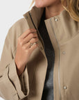 Ezera Jacket i sand sett fra siden, yttertøy fra Neo Noir hos Image Mandal