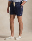 Woven-Shorts i marineblå bakfra, shorts fra Polo Ralph Lauren hos Image Mandal