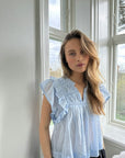 Jayla Voile Top i blå ekstra vinkel, bluse fra Neo Noir hos Image Mandal