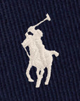 Classic Sport Cap i marineblå på modell, lue fra Polo Ralph Lauren hos Image Mandal