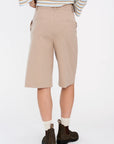 Andrea Long Shorts i beige stylet antrekk, shorts fra Ivy Copenhagen hos Image Mandal