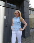 Ansol Solid Chiffon Top i lyseblå i polyester, topp fra Neo Noir hos Image Mandal