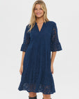 Zanna Dress i pageant blå i bomull, kjole fra Saint Tropez hos Image Mandal