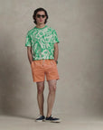 Woven-Shorts i oransje på modell, shorts fra Polo Ralph Lauren hos Image Mandal