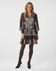 Malfida Paisley Border Dress i dark brown, kjole fra Neo Noir, bilde 7 – Image Mandal