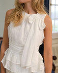 Ansol Emb Top i offwhite sett fra siden, topp fra Neo Noir hos Image Mandal