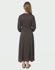 Malinga Dot Dress i dark brown, kjole fra Neo Noir, detaljbilde – Image Mandal