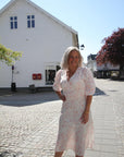 Lin Long Dress i sand/pale rosa i bomull, kjole fra A-view hos Image Mandal