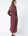 Poppy Shirt Long Dress i rød bakfra, kjole fra Co'couture hos Image Mandal