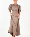 Holly Long Dress i brun nærbilde av detaljer, kjole fra Golightly hos Image Mandal
