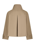 Ezera Jacket i beige på modell, yttertøy fra Neo Noir hos Image Mandal