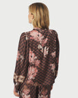Massima Botanical Border Blouse i Black, skjorte fra Neo Noir hos Image Mandal