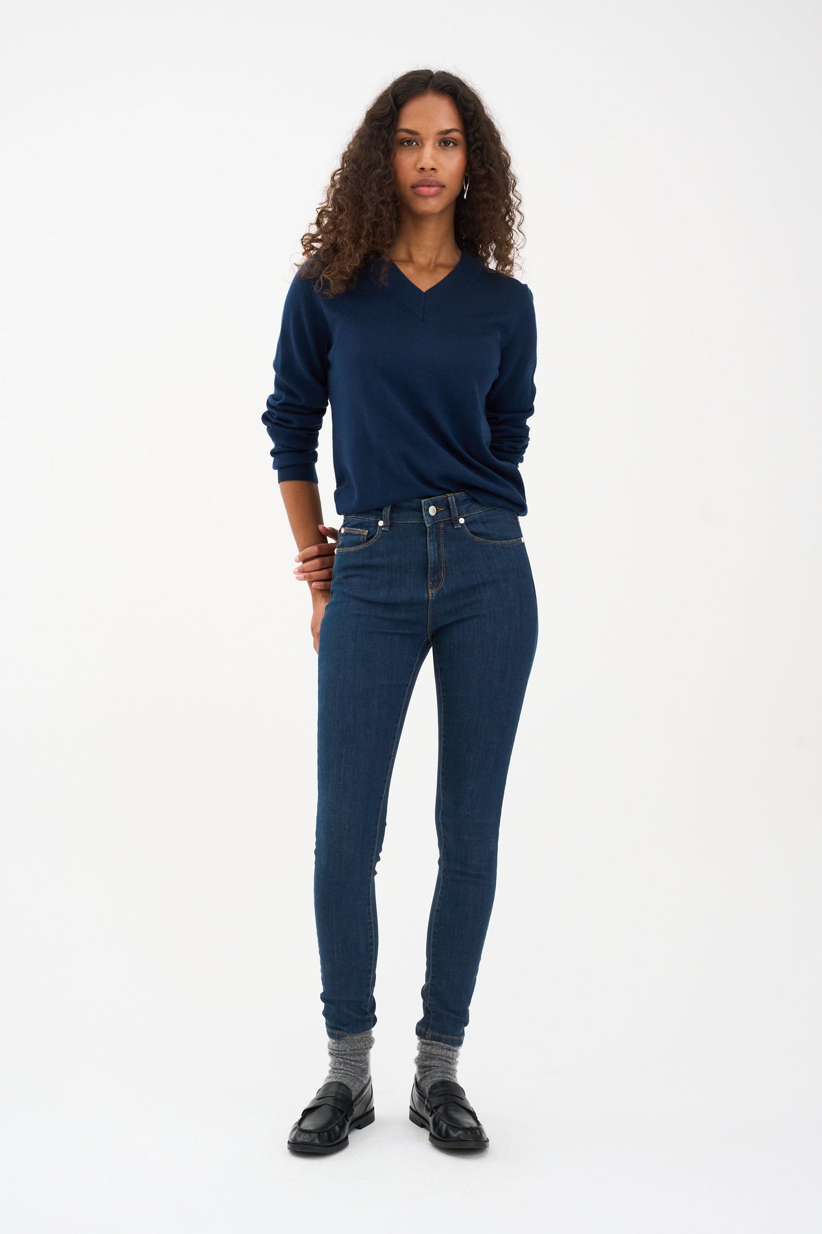 Ivy Copenhagen Alexa jeans – helfigur forfra på modell