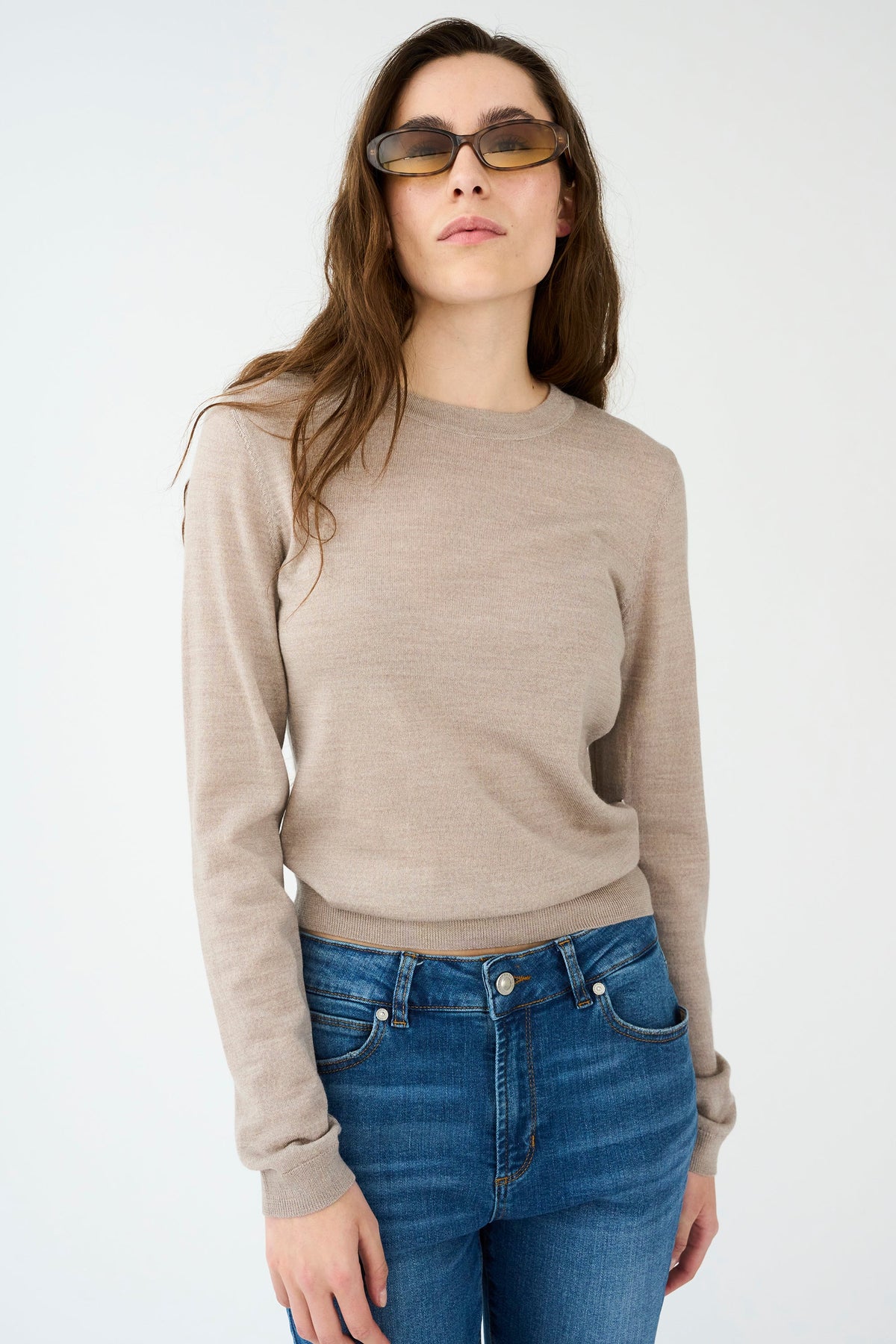Ivy Copenhagen Essex genser – forfra på modell