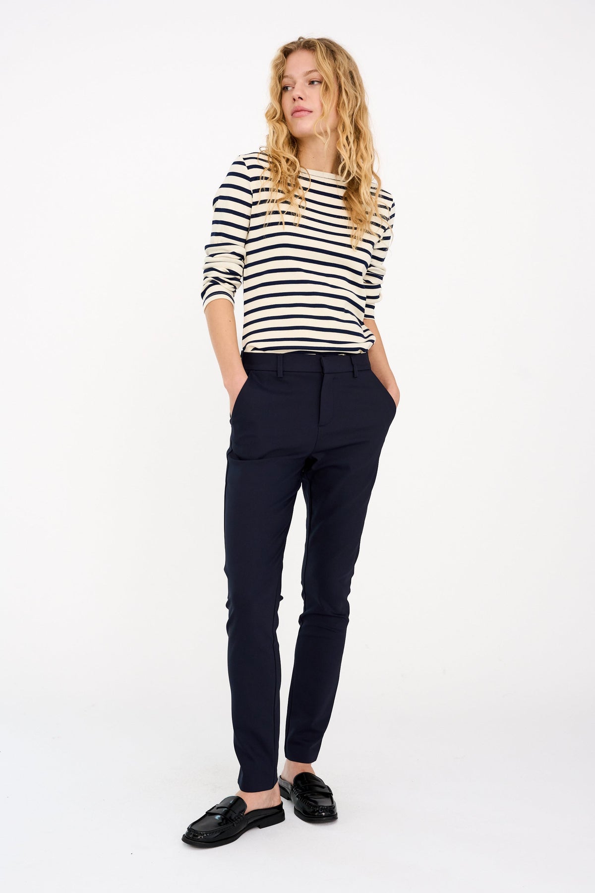 Ivy Copenhagen Alice MW bukse – forfra på modell