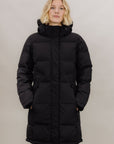 Urban Pioneers Liv Parka parka – forfra på modell