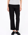Ivy Copenhagen Alice Cropped Flare bukse – forfra på modell, utsnitt