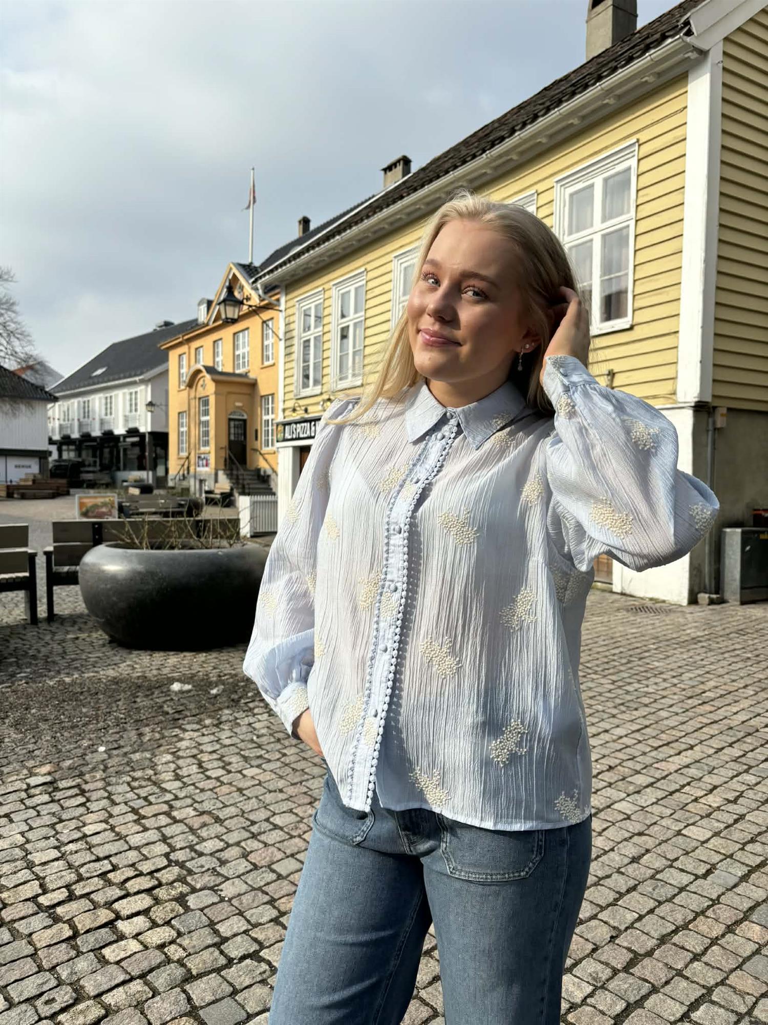 Ameliacc Emb Shirt detaljbilde, skjorte fra Co'couture hos Image Mandal