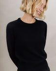 Urban Pioneers Bailey Crewneck genser – fra siden på modell