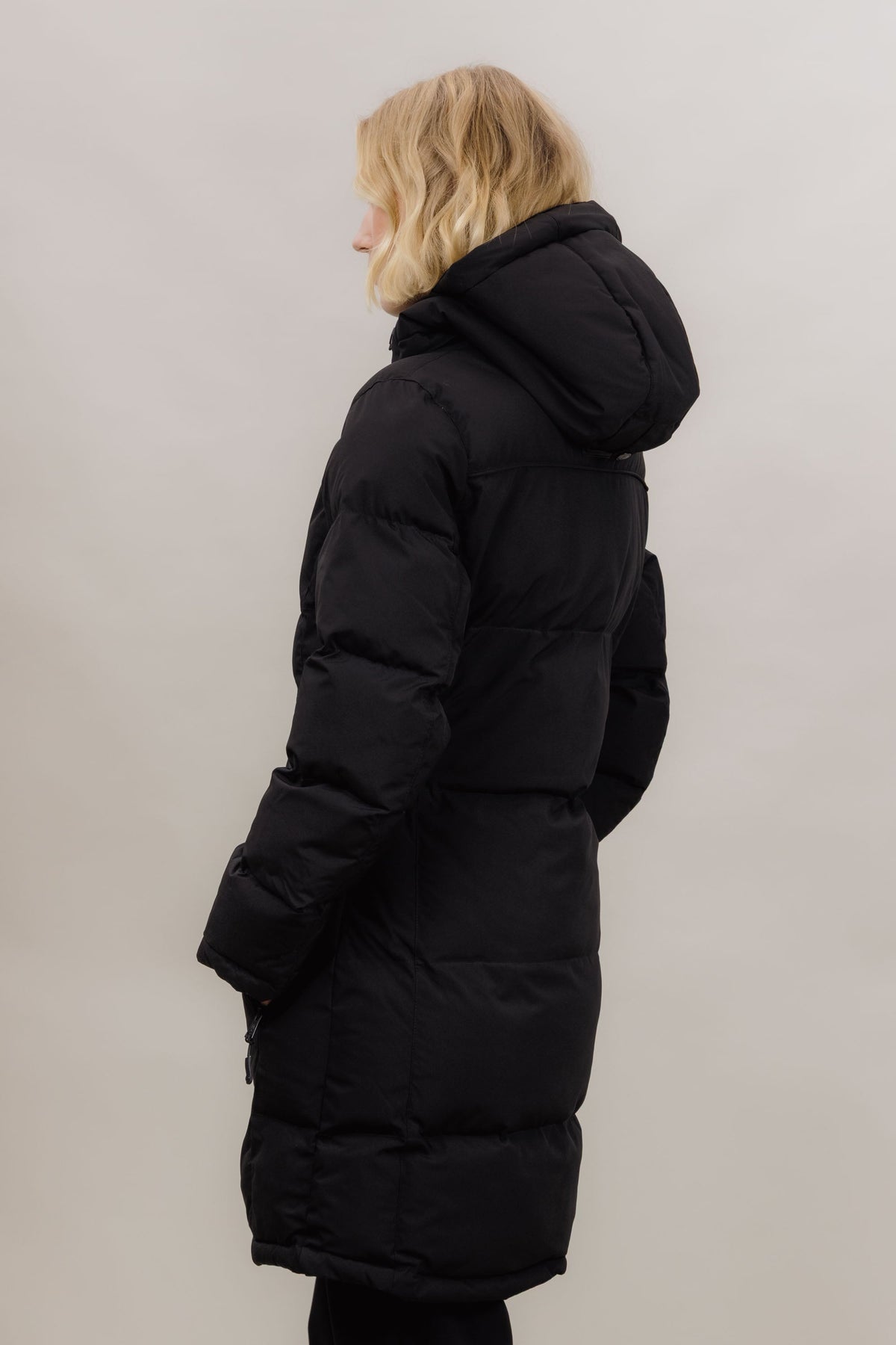 Urban Pioneers Liv Parka parka – fra siden på modell