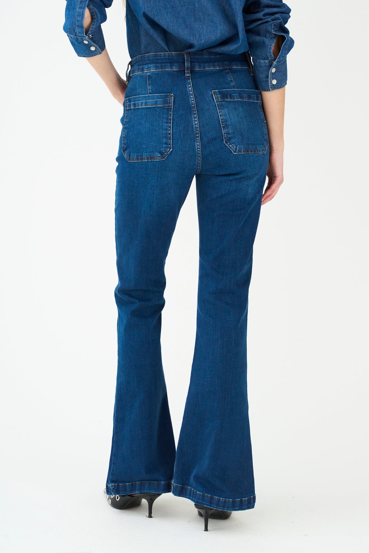 Ivy Copenhagen Ann Charlotte Earth jeans – bakfra med baklomme