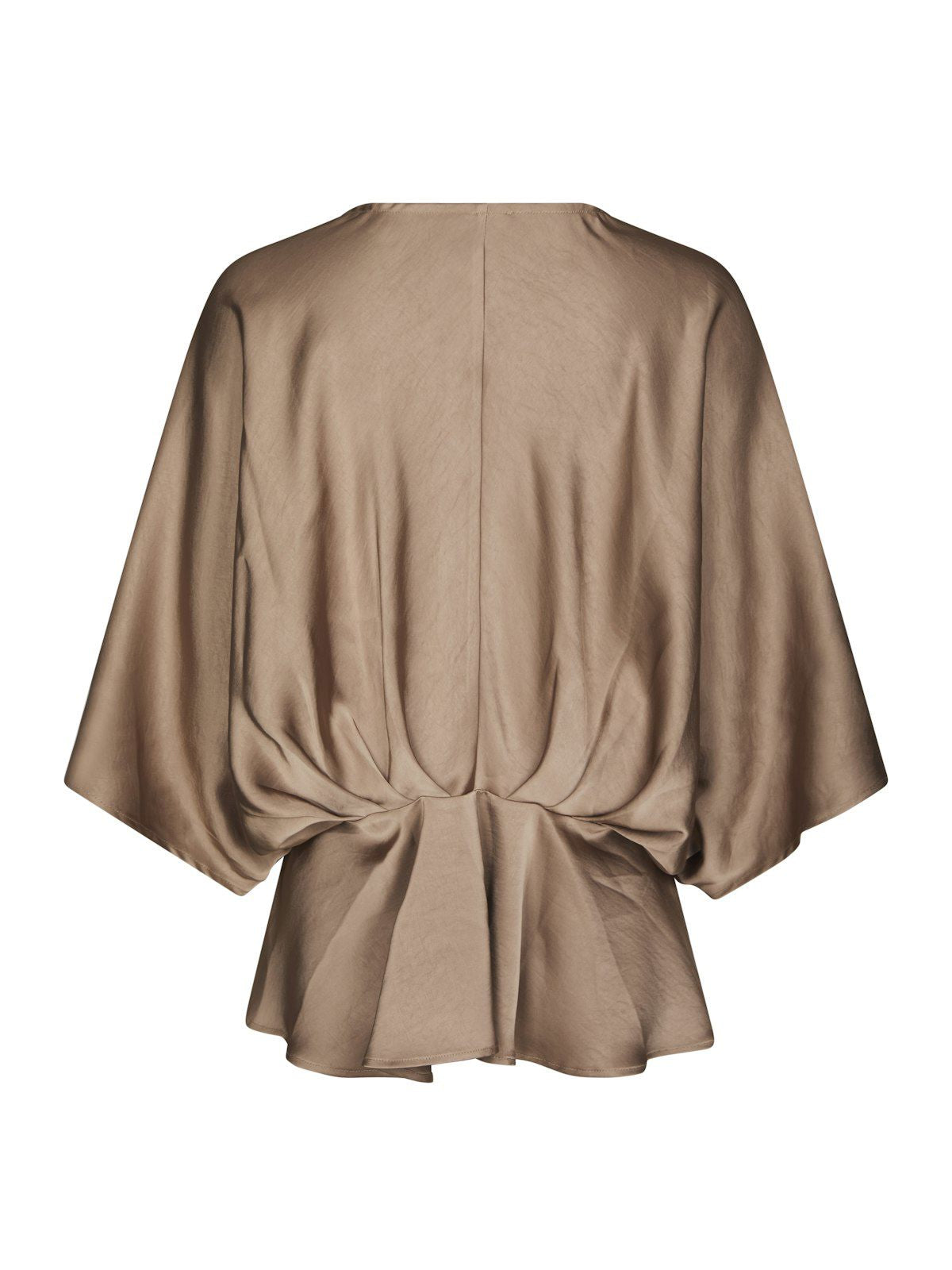 Rivina Heavy Sateen Blouse på modell, skjorte fra Neo Noir hos Image Mandal