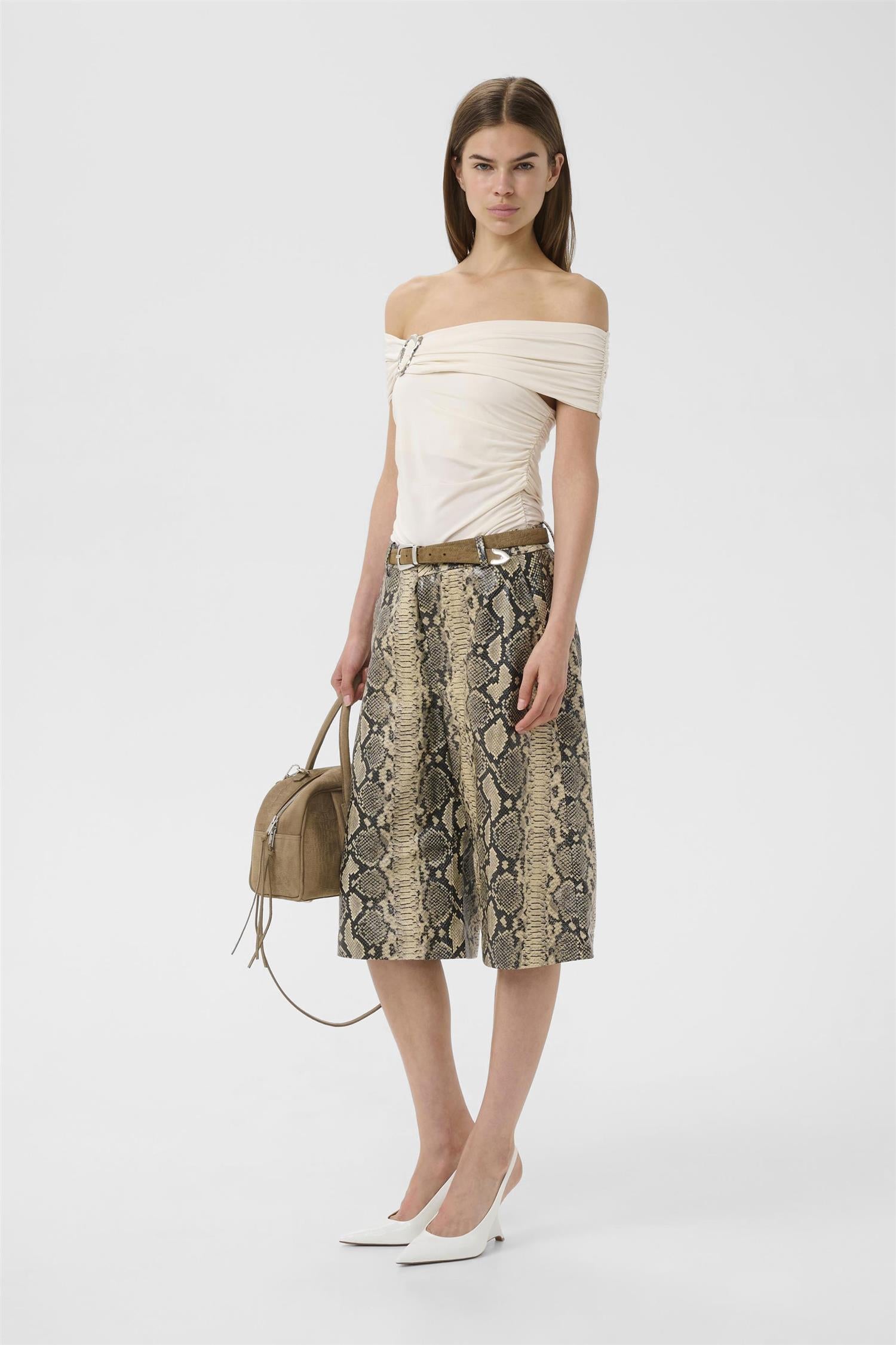Gzlaily Off Shoulder Top stylet antrekk, skjorte fra Gestuz hos Image Mandal