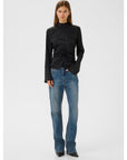 Rosia Blouse i sort sett fra siden, bluse fra Gestuz hos Image Mandal