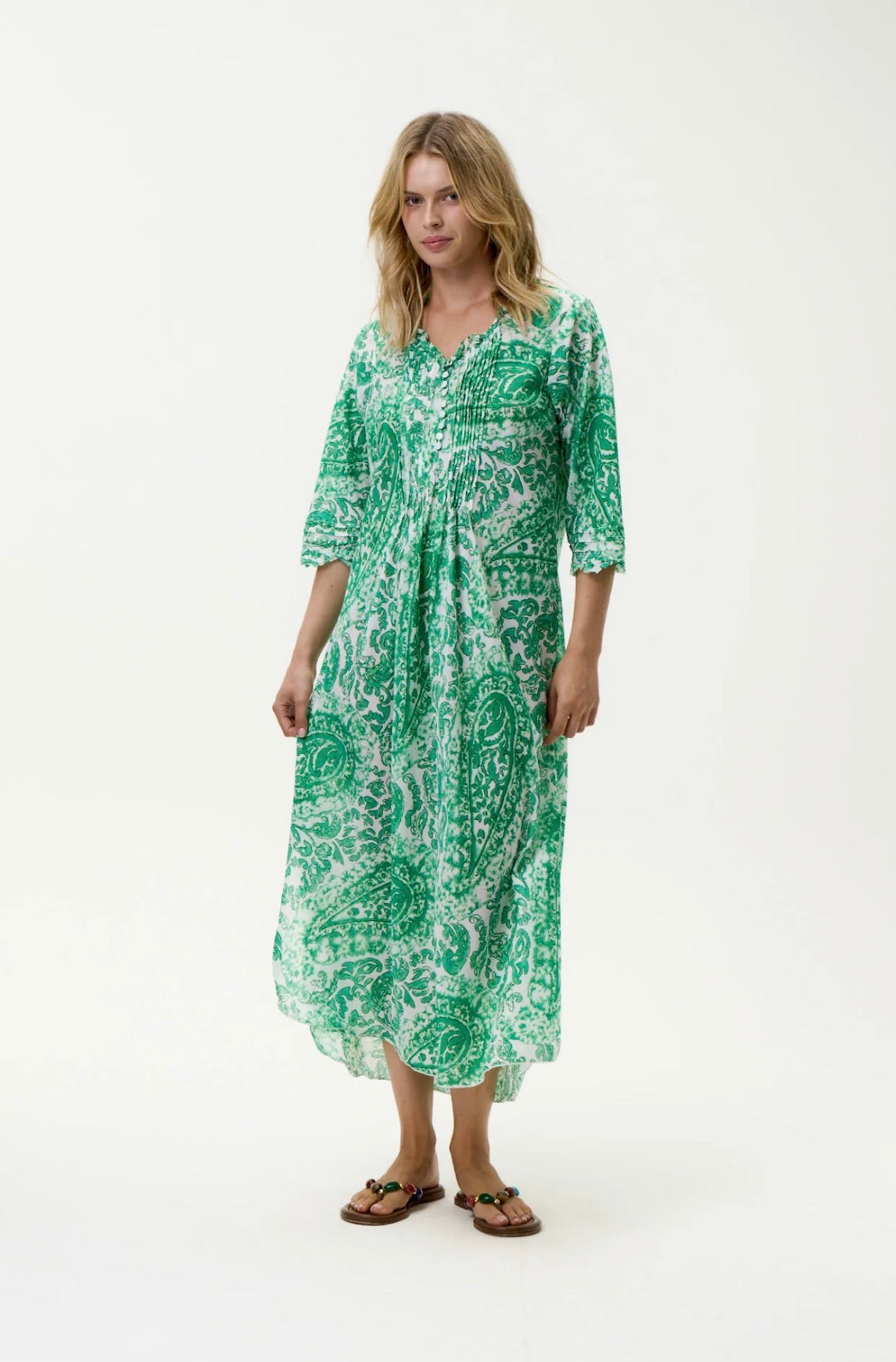 Esperance Long Poppy stylet antrekk, kjole fra Oneseason hos Image Mandal