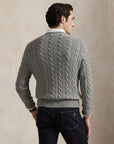 Long-Sleeve Driver Crewneck Pullover i grå nærbilde av detaljer, genser fra Polo Ralph Lauren hos Image Mandal