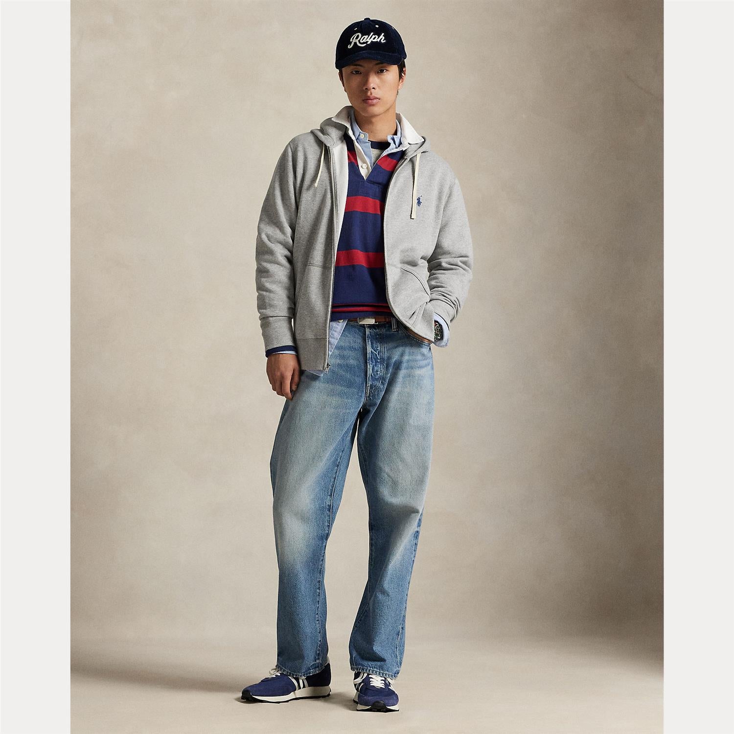 Long-Sleeve Hoodie i grå htr bakfra, genser fra Polo Ralph Lauren hos Image Mandal