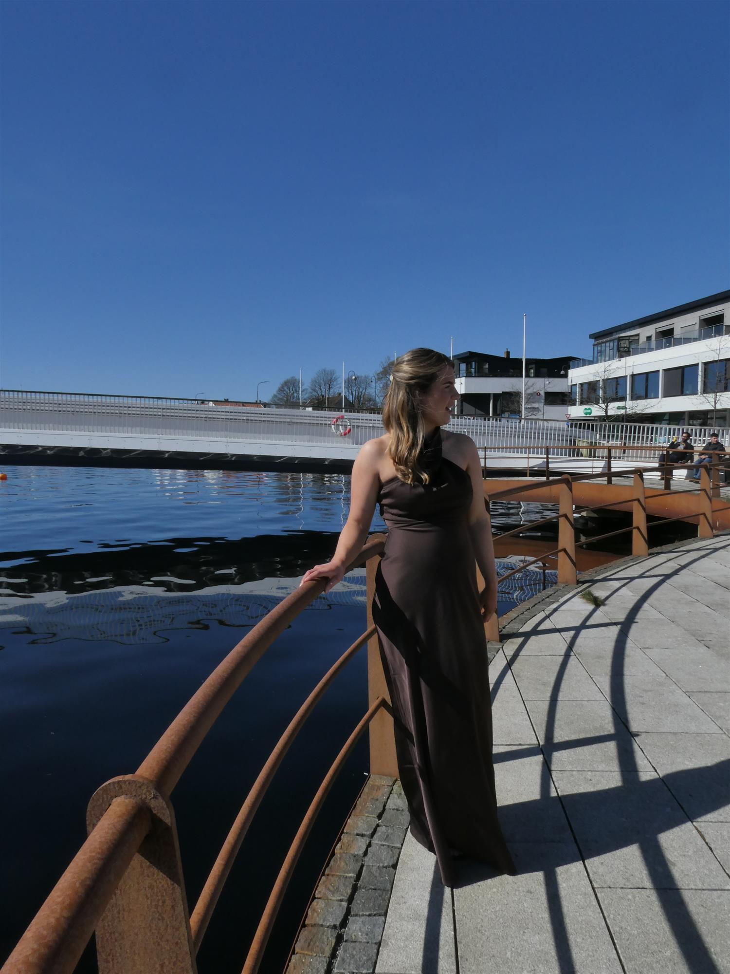 Dolores Dress alternativt utsnitt, kjole fra Urban Pioneers hos Image Mandal