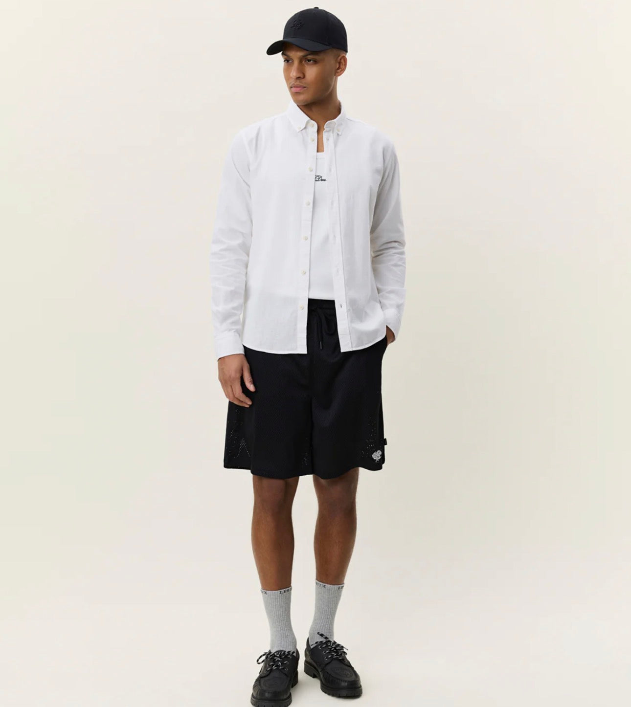 Cotton Linen Shirt i hvit bakfra, skjorte fra Les Deux hos Image Mandal