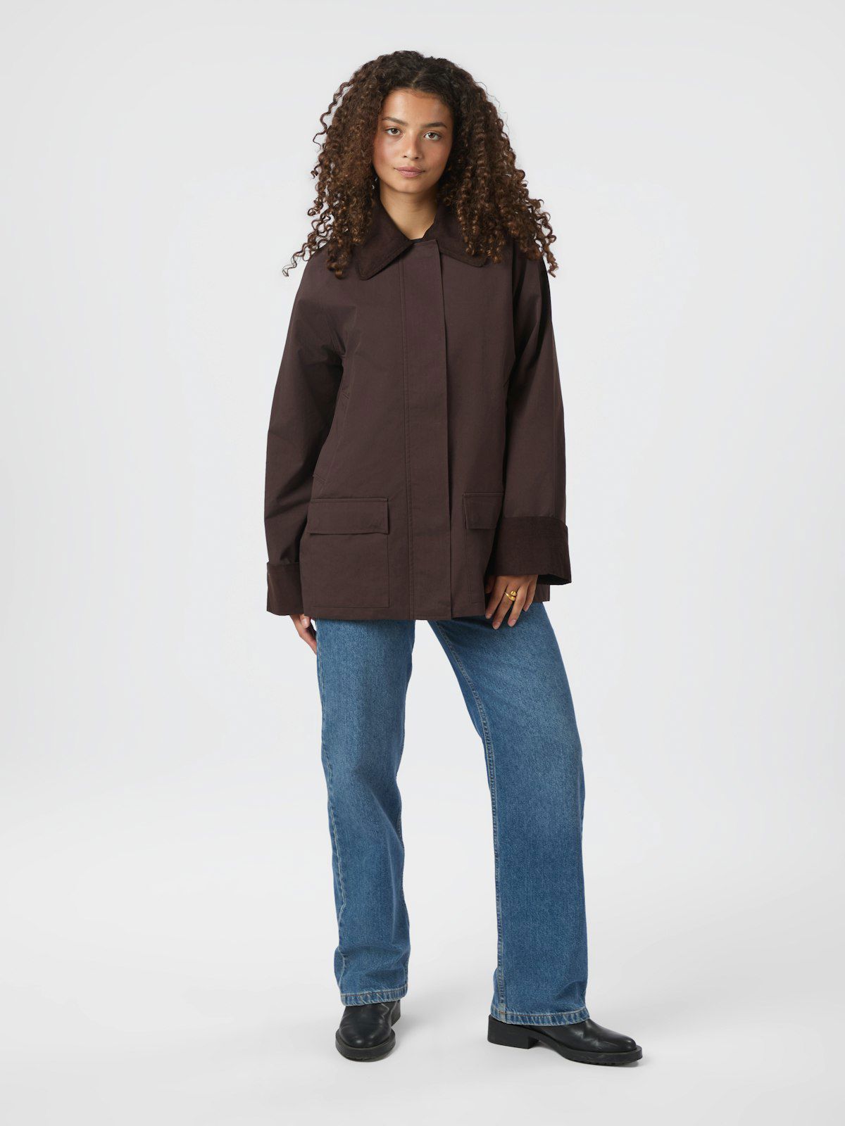 Anastacia Cord Jacket i brun bakfra, yttertøy fra Neo Noir hos Image Mandal