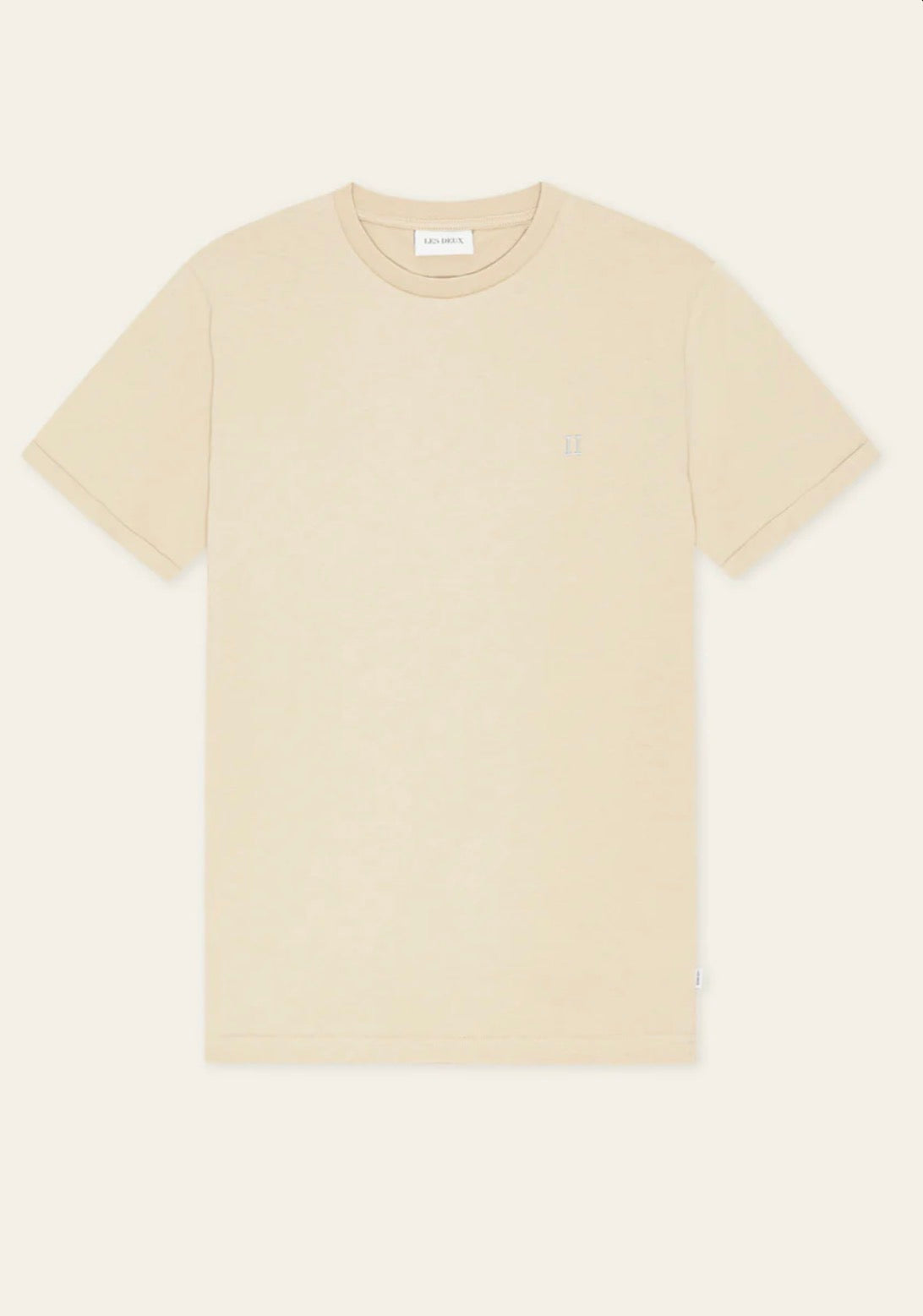 Core Contrast T-Shirt i light sand stylet antrekk, t-skjorte fra Les Deux hos Image Mandal