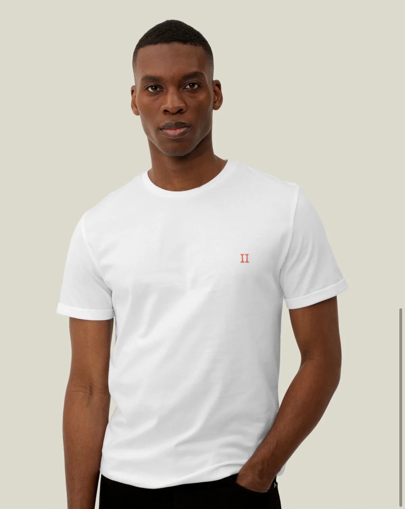 Norregaard T-shirt i hvit, t-skjorte fra Les Deux hos Image Mandal